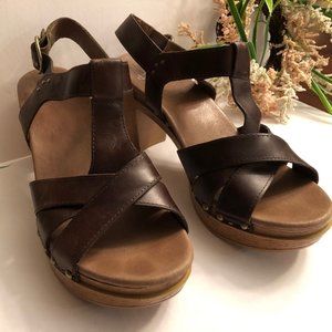 Dansko Daniela Brown Leather T Strap Platform Slingback Size 38